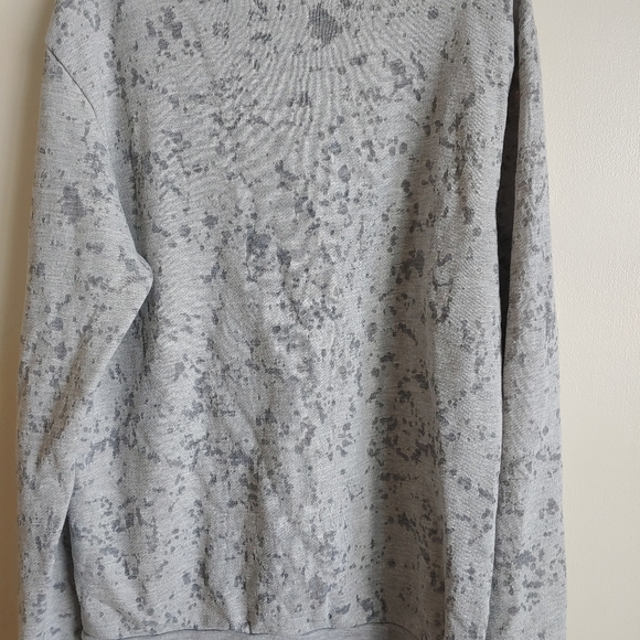 Sweater - Picture 5 of 5